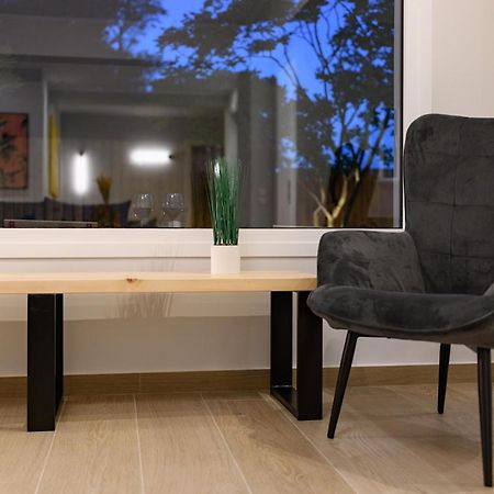Antho'S Apartment Kanali  ภายนอก รูปภาพ